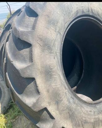 Gomme Michelin 710/70/38 600/65/28