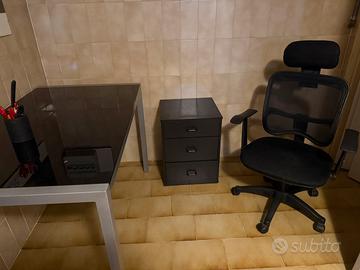 Tavolo pc -sedia -cassettiera x ufficio