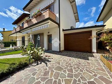 VILLA SINGOLA A QUINTANO