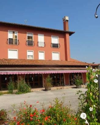 Immobile in asta di 398 m² con 4 locali a Fossalta