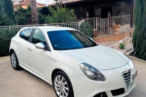 Alfa Romeo Giulietta 1.6 JTDm-2 105 CV Exclusive
