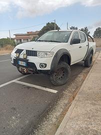 Mitsubishi l200 (2006-2015) - 2011