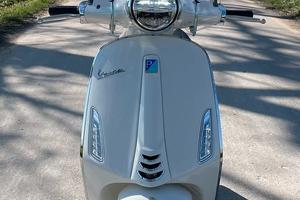 Piaggio Vespa 150 Primavera anno 2025 EU5+