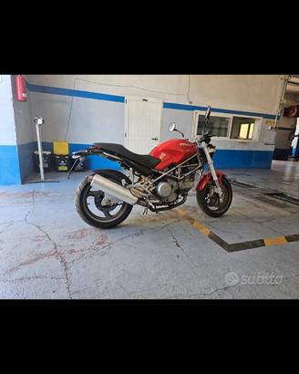 Moster 750 Carb.
