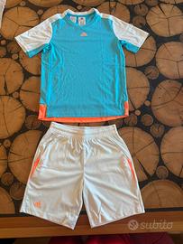 Completino da tennis adidas per bambino