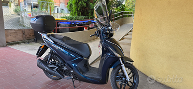Scooter 125 kymco new people