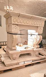 Maestoso  camino in pietra leccese del 1886