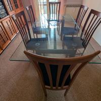 Tavolo in vetro con 6 sedie