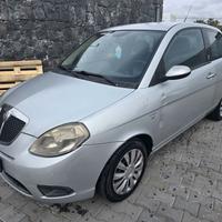 Lancia ypsilon 1.2 benzina Anno 2009