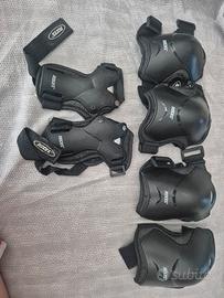 Protezioni per ginocchia, polsi e gomiti 