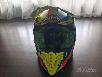 CASCO AIROH taglia XS