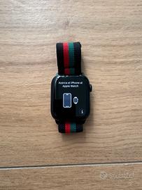 Apple Watch 7 - 45 mm
