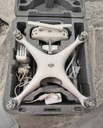 Drone DJI Phantom 4