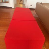 Divano rosso Cappellini