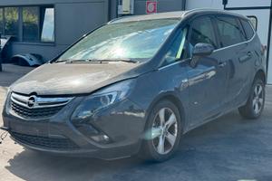 OPEL ZAFIRA per ricambi usati B16DTH