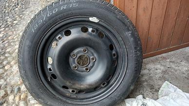 Gomme piu cerchi in ferro 185/60/r15