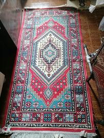 Tappeto nuovo in lana