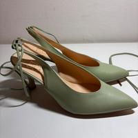 Scarpe con tacco e lacci alla schiava. Taglia 38.