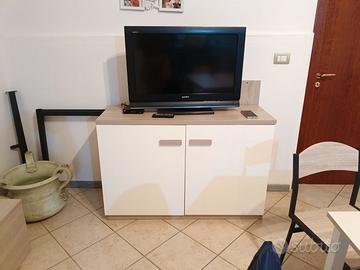 Soggiorno e mobile soggiorno