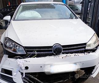 VOLKSWAGEN GOLF 7 RICAMBI USATI 
