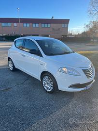 Lancia Ypsilon 1.2 69 CV Platinum