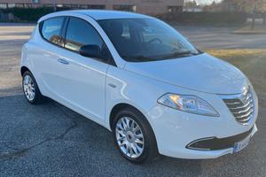 Lancia Ypsilon 1.2 69 CV Platinum