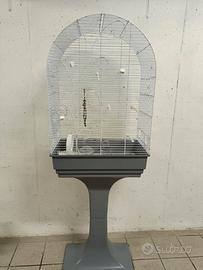 Gabbia uccelli con piedistallo e accessori