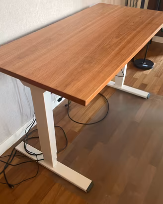 Scrivania elettrica regolabile 120x60