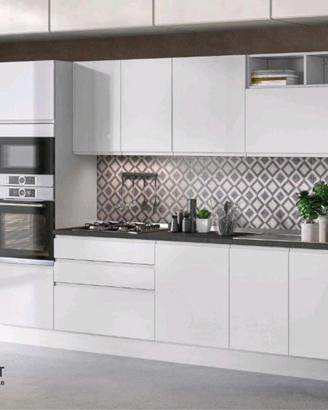 Cucina 3,90m bianco lucido con elettrodomestici ok