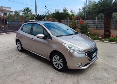 Peugeot 208 1.4 HDi 2013