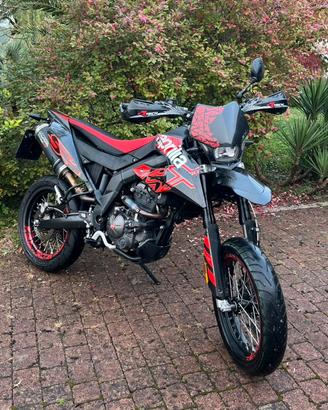 Aprilia sx 125 4t