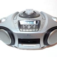Stereo LG radio cassette CD non funzionante