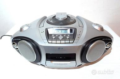 Stereo LG radio cassette CD non funzionante