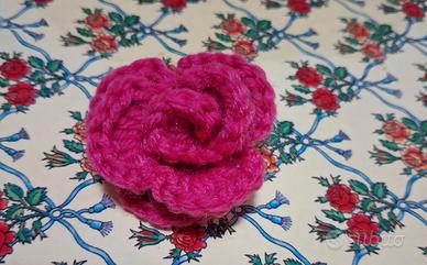 Decorazioni per vestiti fatte a mano