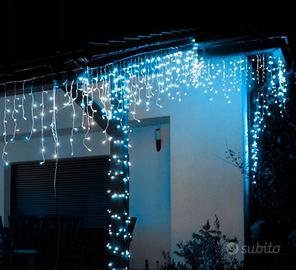 Luci di Natale da esterno: cascata tenda luminosa