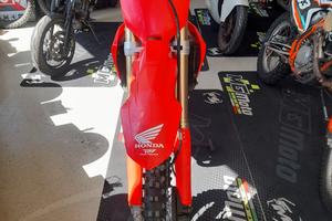 CRF 250 RED MOTO 2026