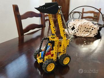 Lego Technic Front End Loader 8235