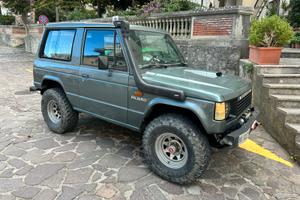 Mitsubishi Pajero L040