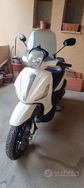 Beverly 350