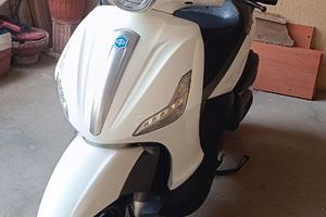 Beverly 350