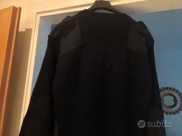 Maglione blu nayj nuovo con toppe a maniche lunghe