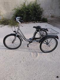  bicicletta a tre ruote per adulti