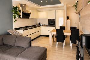 Appartamento con giardino privato