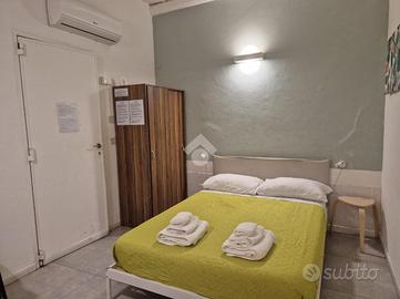 MONOLOCALE A PALERMO