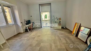 Appartamento a Napoli Via Cumana 3 locali