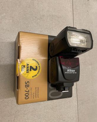 Flash Nikon SB700