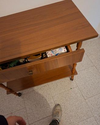 Tavolino sotto tv