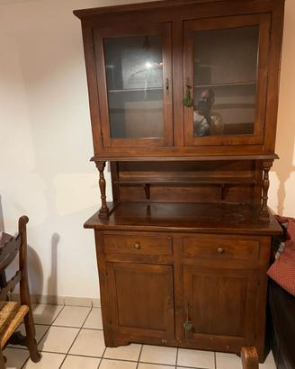 Credenza antica in legno massello con vetrinetta