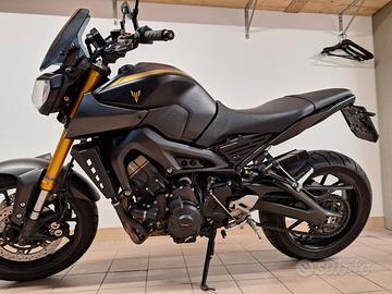 YAMAHA MT-09 