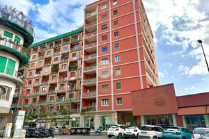 MULTILOCALE A NAPOLI